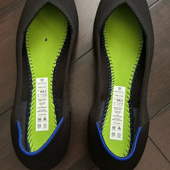 Rothy’s “The Point” flat - Picture 3 of 5